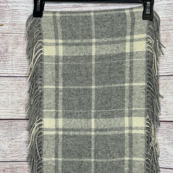 Banana Republic Wool & Angora Rabbit Plaid Fringe Winter Cozy Warm Scarf - Picture 5 of 6